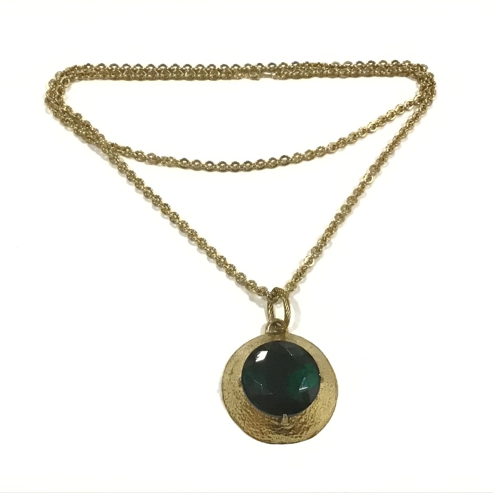 Signed ZENTALL Gold Tone Large Green Glass Pendant Necklace 36” Long
